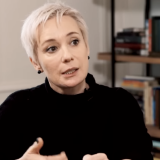 Сбежавшая Чулпан Хаматова нашла легкий заработок в России