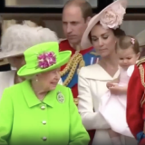 Какие бытовые привычки присущи членам королевской семьи?