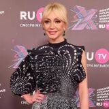 Оголившаяся Орбакайте замечена в ночном клубе в компании чужих мужиков: шок