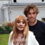 Разъехавшихся по миру Пугачеву с Галкиным* хотят лишить родительских прав