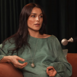 Сати Казанова объявила о скором возвращении на сцену после родов