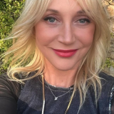 Оставшаяся без работы на сцене Орбакайте нашла себя в новом деле 