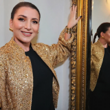 Продюсер Дворцов раскрыл гонорары певицы Жасмин: Продолжает выступать по всей стране