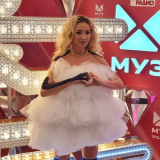 Бузова с треском провалилась после долгих лет упорного труда