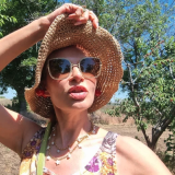 56-летняя Бледанс отказалась уходить в отрыв на праздниках: Больше не привлекает