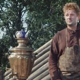 ТЕСТ: угадайте любимый советский фильм по теплому кадру с самоваром