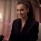 Ирина Шейк пошла по стопам Мадонны – яркое появление модели стало сенсацией