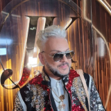 Появившийся на публике с увечьем Киркоров был вынужден оправдываться: У меня все нормально