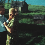 Тест: угадайте советский фильм по одному кадру с объятиями героев