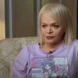 Долина терпит миллионные убытки на фоне скандала с продажей квартиры